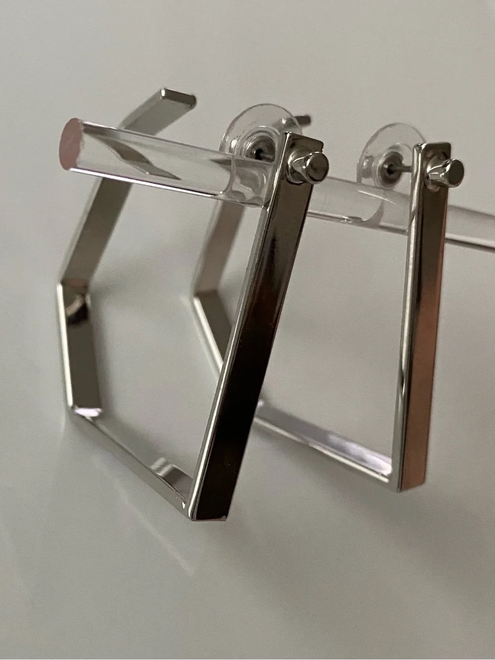 N/A sleek silver